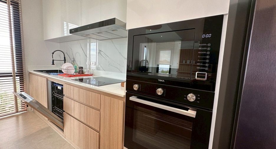 For rent 4 bedrooms villa in Hua Hin, Prachuap Khiri Khan