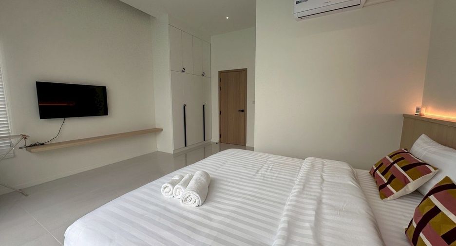 For rent 4 bedrooms villa in Hua Hin, Prachuap Khiri Khan