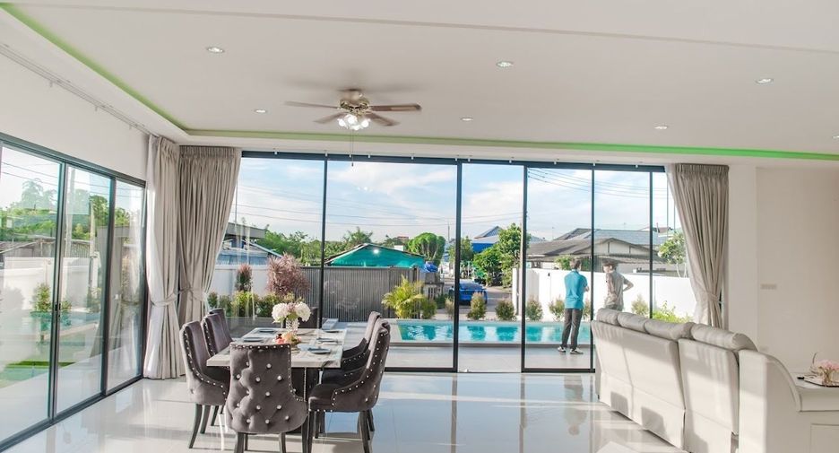 For sale and for rent 4 bedrooms villa in Jomtien, Pattaya