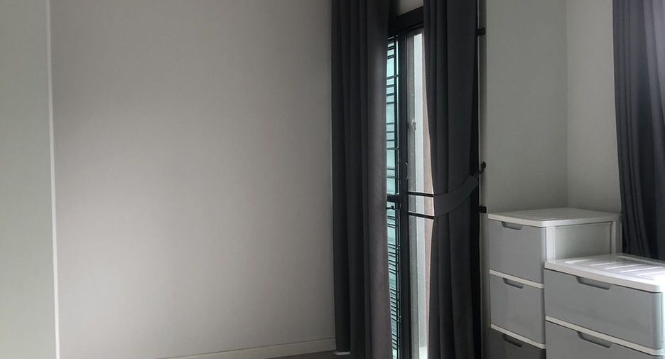For sale 3 bedrooms townhouse in Mueang Pathum Thani, Pathum Thani