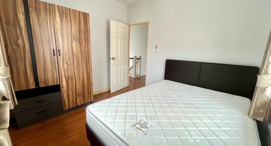 For rent 3 bedrooms house in Mueang Chiang Mai, Chiang Mai