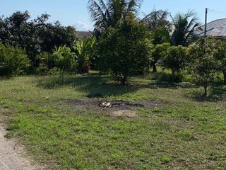 Terreno en venta en Pran Buri, Prachuap Khiri Khan