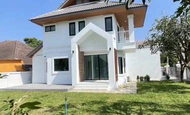 Haus zum Kauf mit 4 Zimmer in Mueang Chiang Mai, Chiang Mai