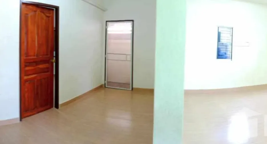 出售 和 出租 2 卧室 独立屋 在 Bang Lamung, Chon Buri