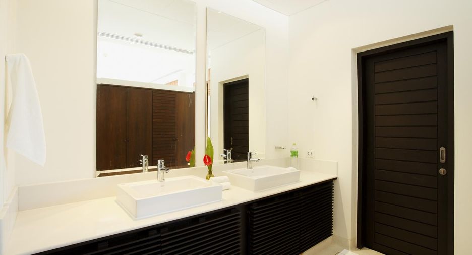 For sale 4 bedrooms villa in Thalang, Phuket