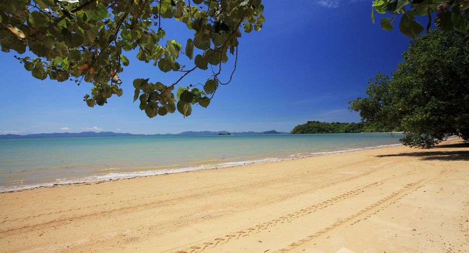 For sale 4 bedrooms villa in Thalang, Phuket
