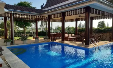 À vendre et à louer 4 chambres villa à Hua Hin, Prachuap Khiri Khan