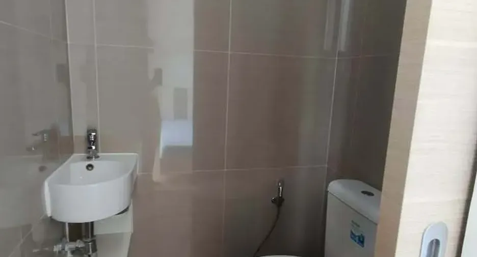 À vendre 1 chambre condo à Khlong Toei, Bangkok