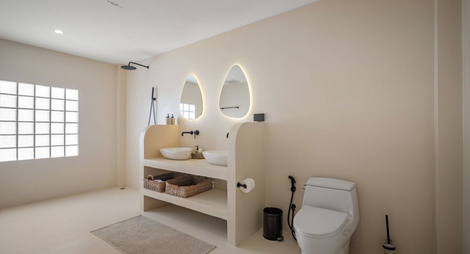 Villa zum Kauf mit 4 Zimmer in Thalang, Phuket