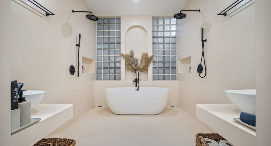 Villa zum Kauf mit 4 Zimmer in Thalang, Phuket