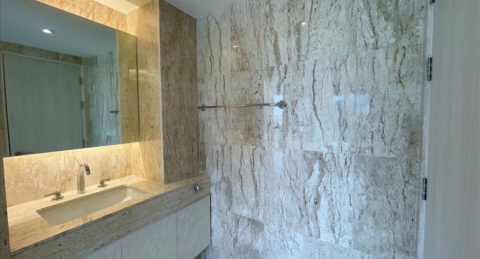 For sale 2 bedrooms condo in Mueang Chiang Mai, Chiang Mai