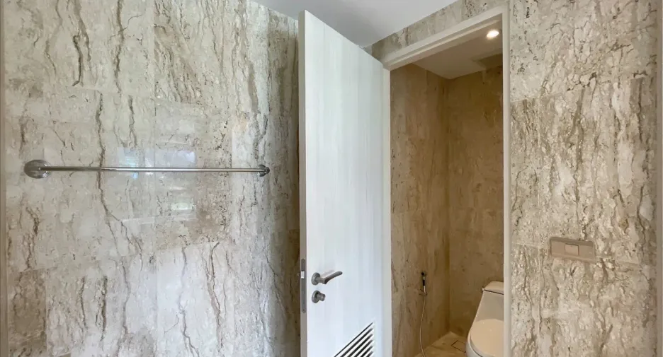 For sale 2 bedrooms condo in Mueang Chiang Mai, Chiang Mai