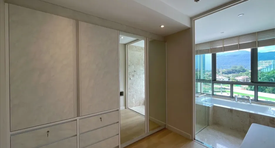For sale 2 bedrooms condo in Mueang Chiang Mai, Chiang Mai