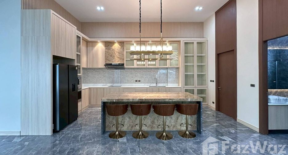 For rent 4 ベッドルーム villa in Bang Lamung, Chonburi