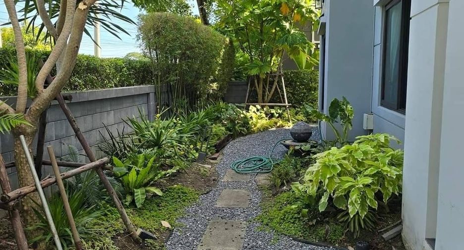 For sale 4 bedrooms house in Prawet, Bangkok