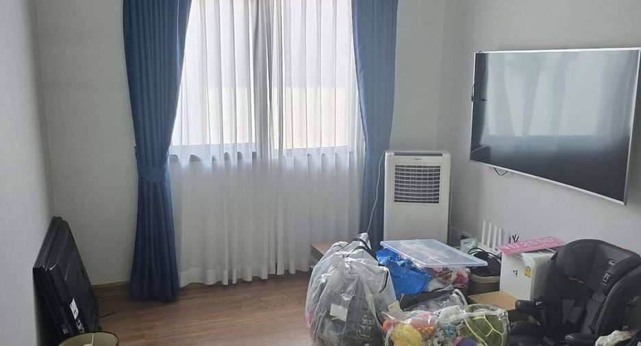 For sale 4 bedrooms house in Prawet, Bangkok