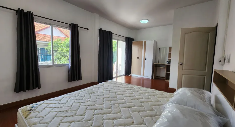 For rent 3 ベッドルーム townhouse in Mueang Phuket, Phuket
