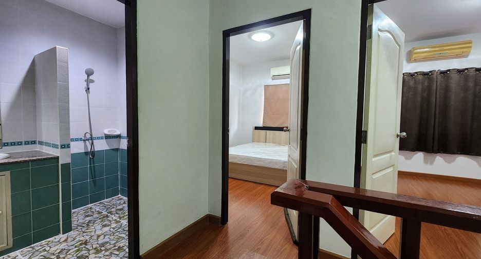 For rent 3 bedrooms townhouse in Mueang Phuket, Phuket