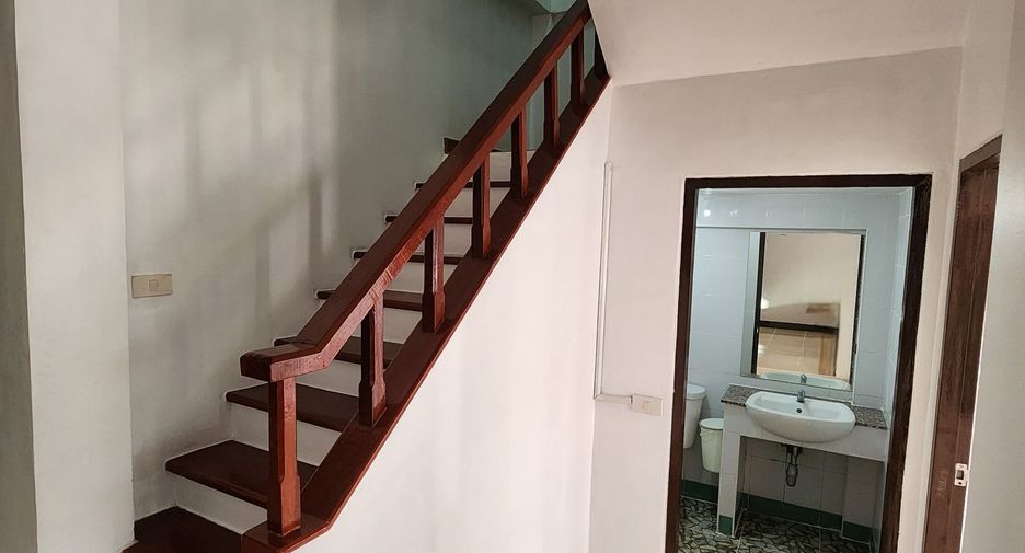 For rent 3 bedrooms townhouse in Mueang Phuket, Phuket