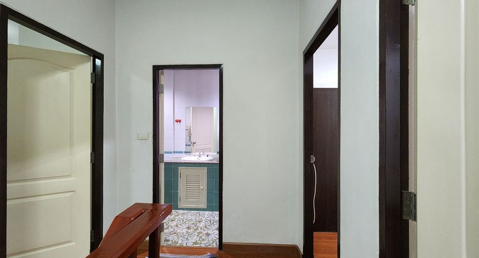For rent 3 bedrooms townhouse in Mueang Phuket, Phuket