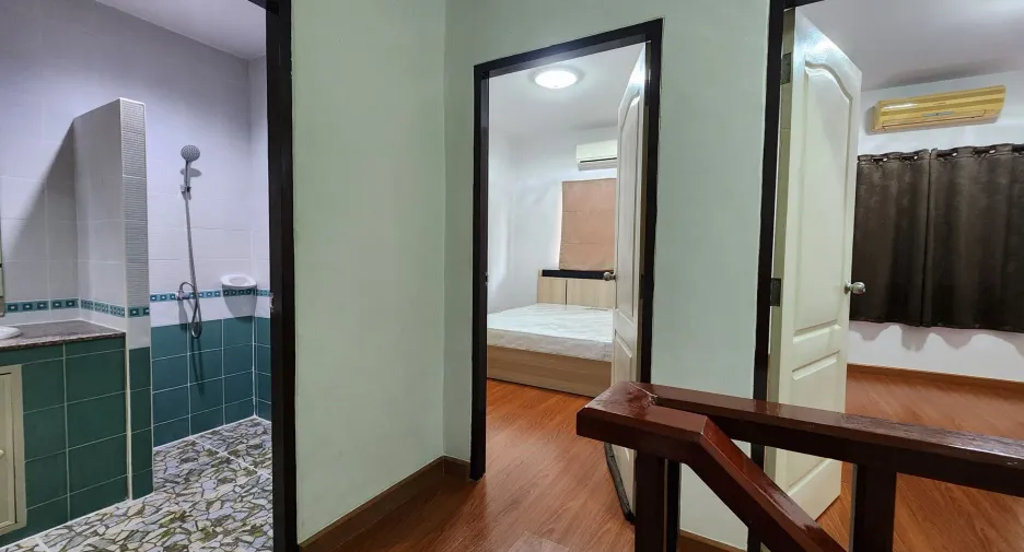 For rent 3 bedrooms townhouse in Mueang Phuket, Phuket