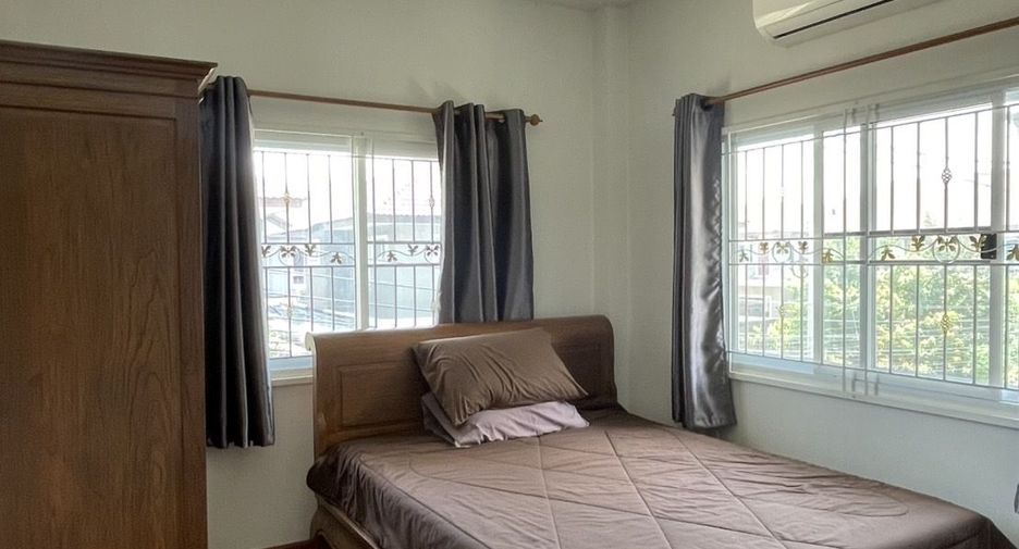 Casa en alquiler de 3 habitaciones en San Kamphaeng, Chiang Mai