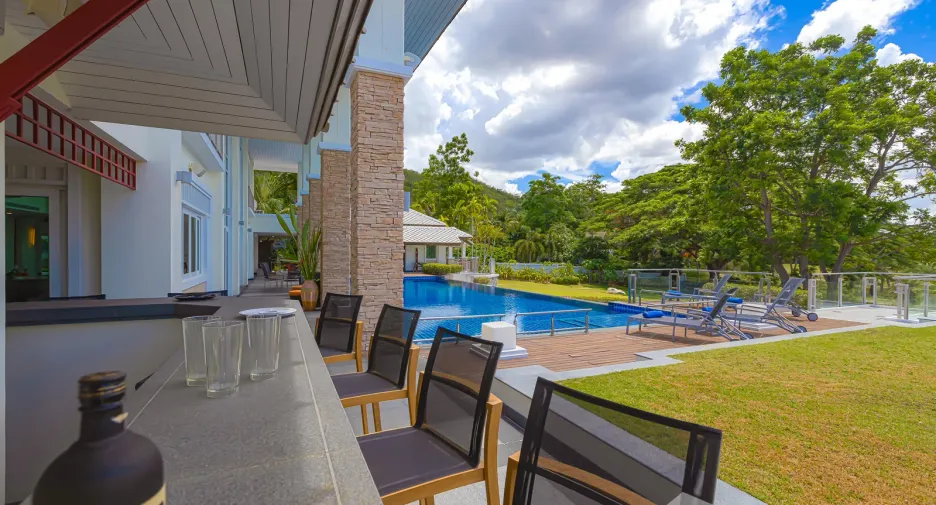 Villa en venta de 9 habitaciones en Cha Am, Phetchaburi