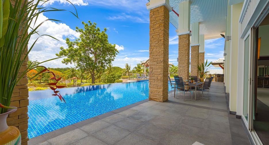 Villa en venta de 9 habitaciones en Cha Am, Phetchaburi