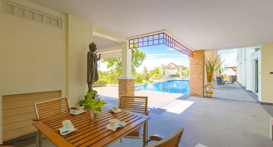Villa en venta de 9 habitaciones en Cha Am, Phetchaburi