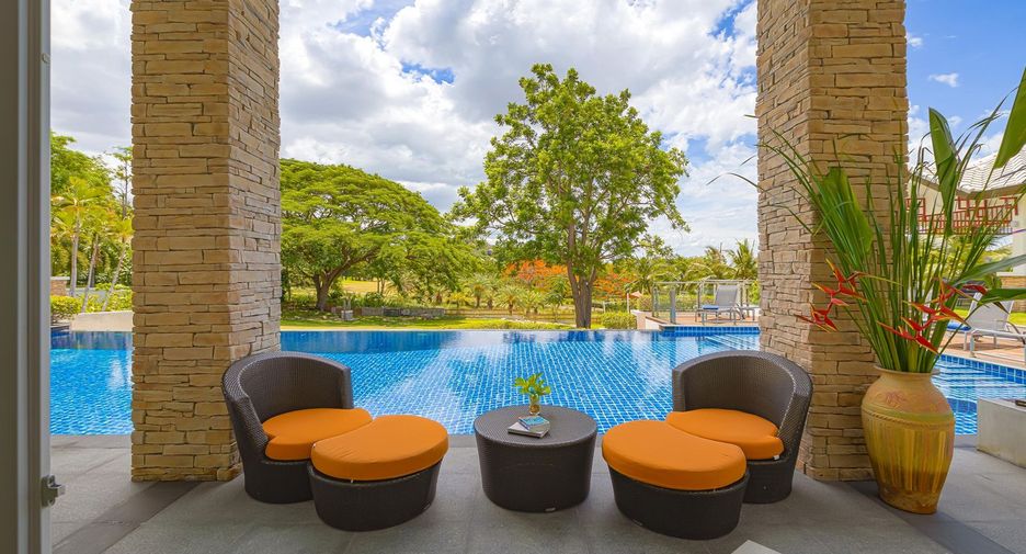 Villa en venta de 9 habitaciones en Cha Am, Phetchaburi