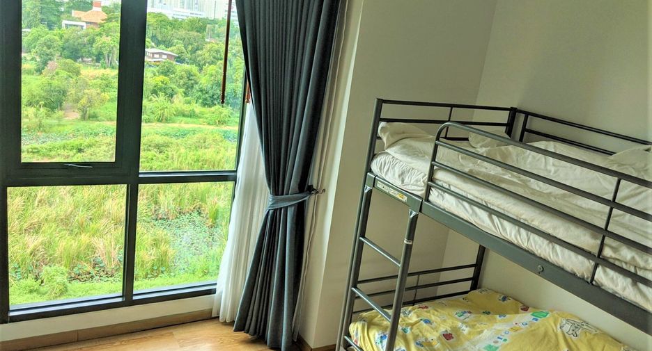 À vendre 2 chambres condo à Huai Khwang, Bangkok