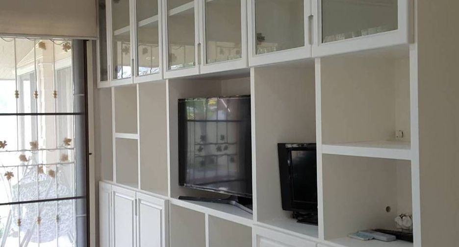 Casa en venta de 5 habitaciones en Lat Phrao, Bangkok