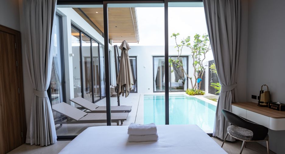 For rent 4 bedrooms villa in Mueang Phuket, Phuket