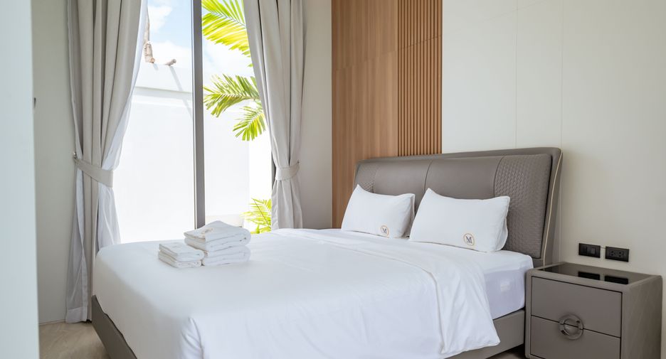 For rent 4 bedrooms villa in Mueang Phuket, Phuket