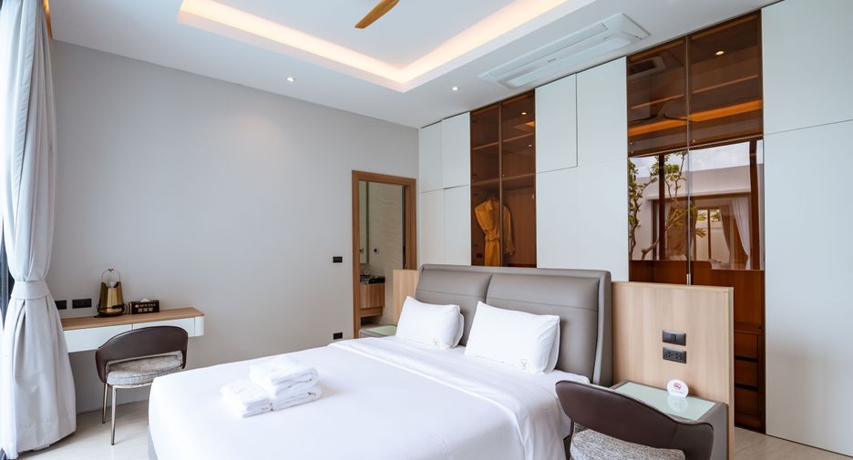For rent 4 bedrooms villa in Mueang Phuket, Phuket