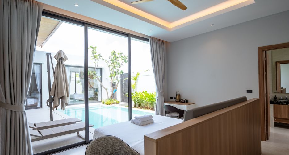 For rent 4 bedrooms villa in Mueang Phuket, Phuket