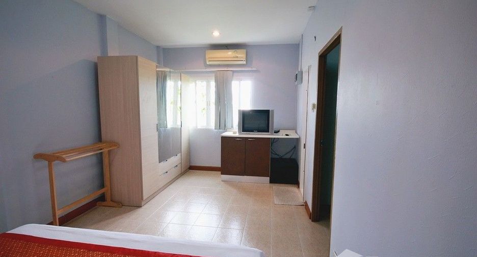 For sale 5 bedrooms townhouse in Hua Hin, Prachuap Khiri Khan
