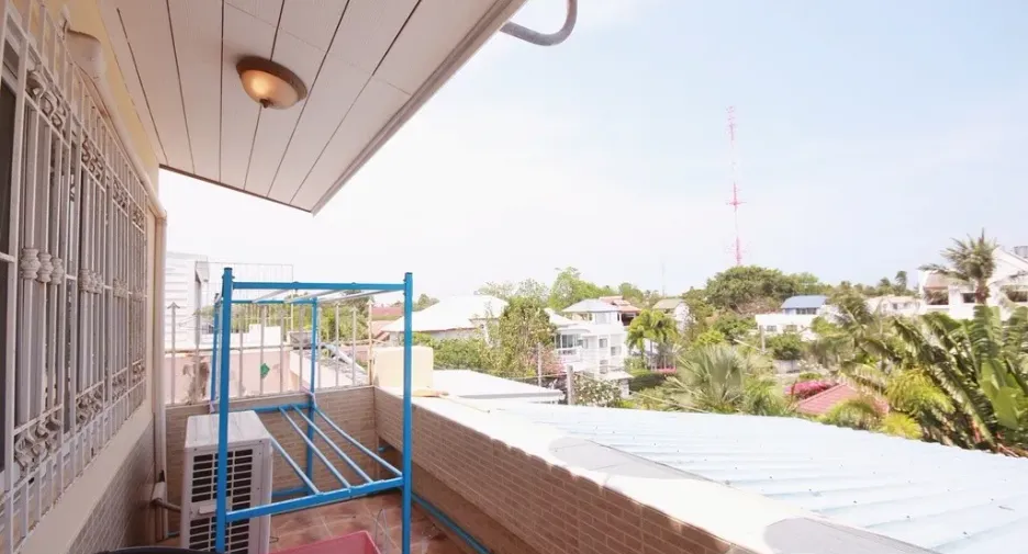 For sale 5 bedrooms townhouse in Hua Hin, Prachuap Khiri Khan