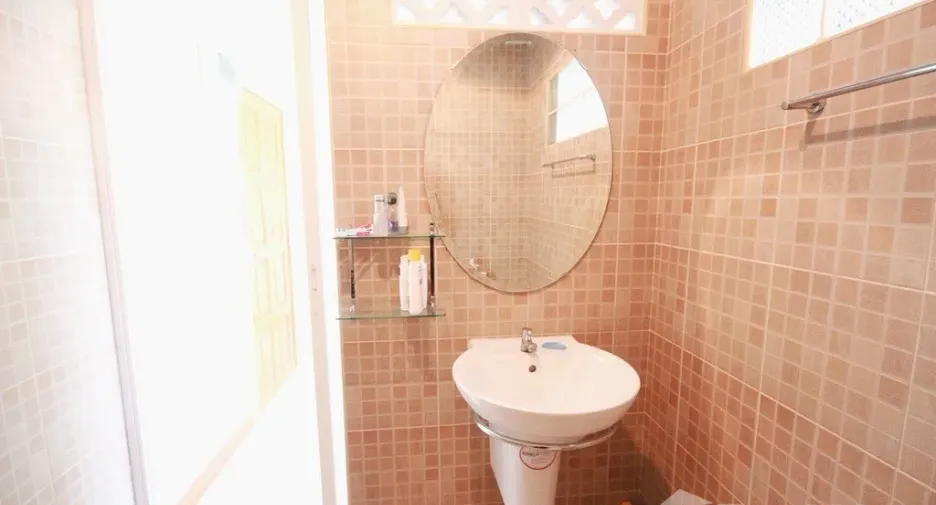 For sale 5 bedrooms townhouse in Hua Hin, Prachuap Khiri Khan