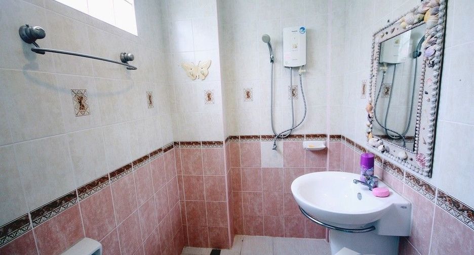 Casa adosada en venta de 5 habitaciones en Hua Hin, Prachuap Khiri Khan