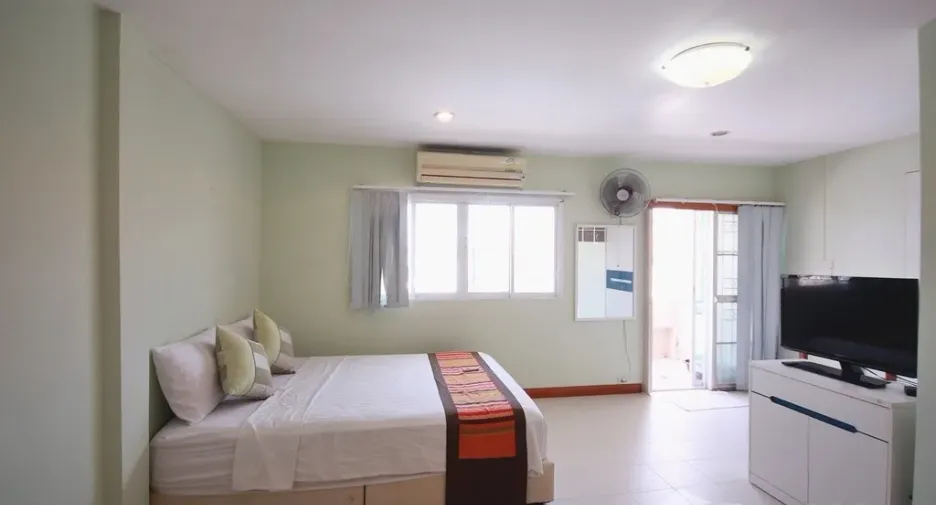 For sale 5 bedrooms townhouse in Hua Hin, Prachuap Khiri Khan