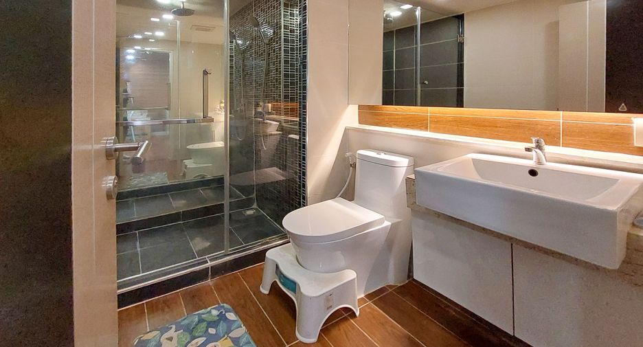 For rent 1 bed condo in Bang Lamung, Chonburi