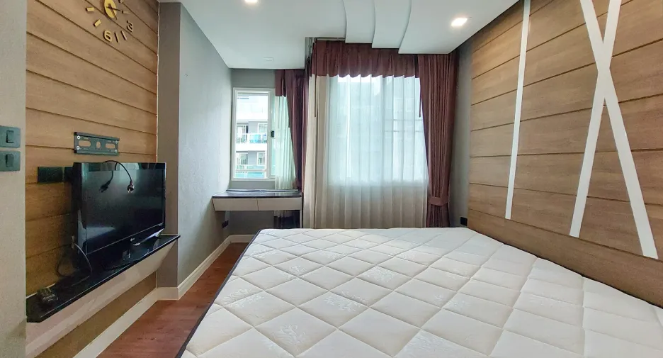 For rent 1 bed condo in Bang Lamung, Chonburi