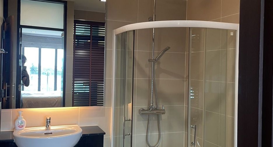 Condo en alquiler de 2 habitaciones en Mueang Chiang Mai, Chiang Mai