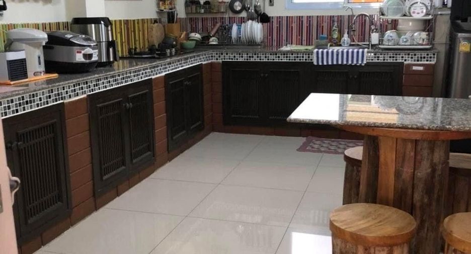 For rent and for sale 3 bedrooms house in San Sai, Chiang Mai