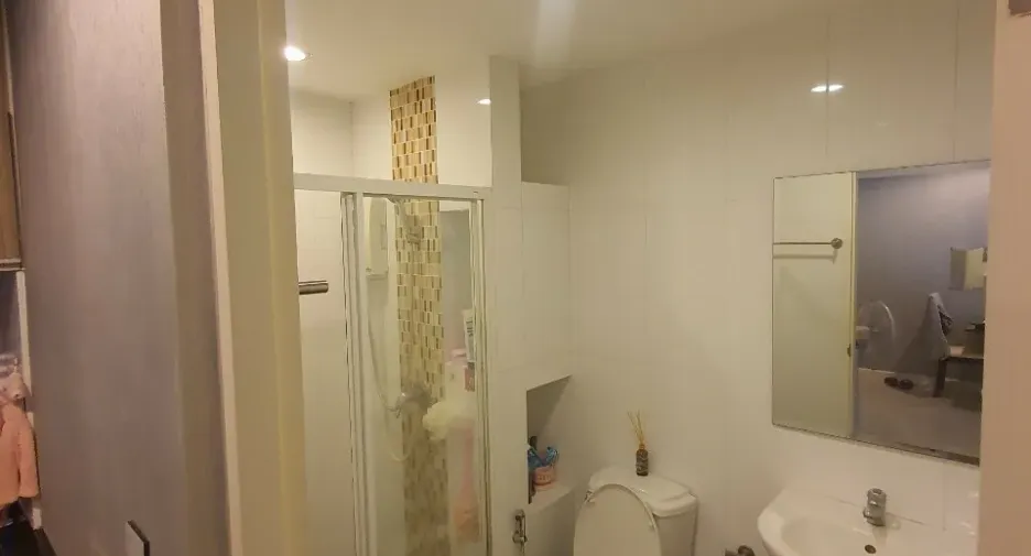 For sale 1 bed condo in Bang Na, Bangkok