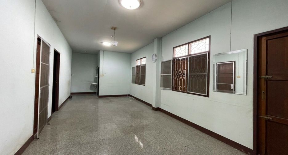 For sale 3 bedrooms house in Mueang Prachuap Khiri Khan, Prachuap Khiri Khan