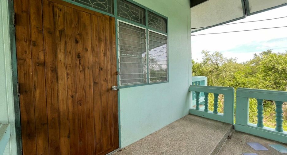 For sale 3 bedrooms house in Mueang Prachuap Khiri Khan, Prachuap Khiri Khan