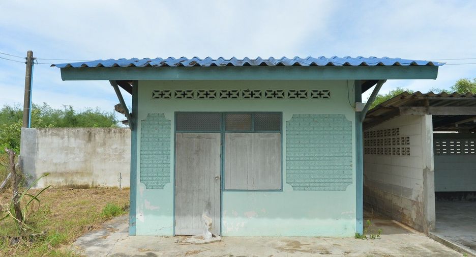 For sale 3 bedrooms house in Mueang Prachuap Khiri Khan, Prachuap Khiri Khan