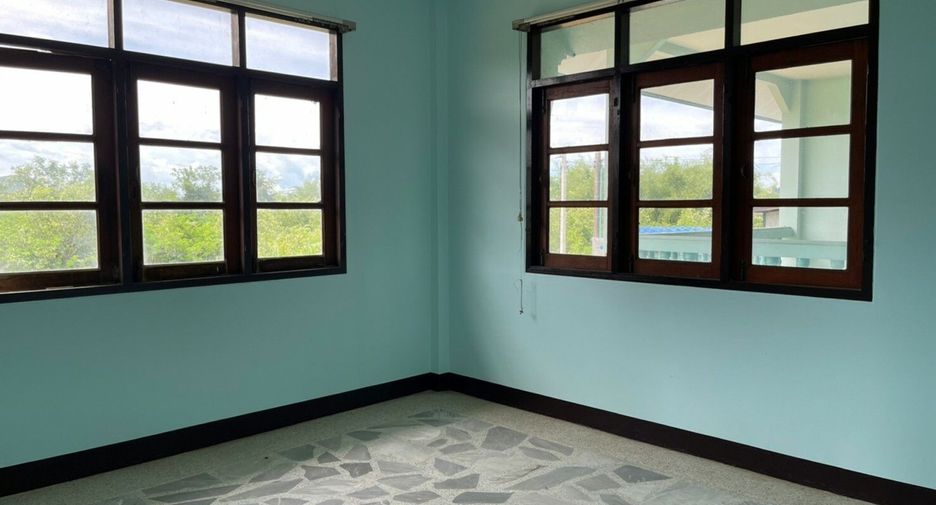 For sale 3 bedrooms house in Mueang Prachuap Khiri Khan, Prachuap Khiri Khan